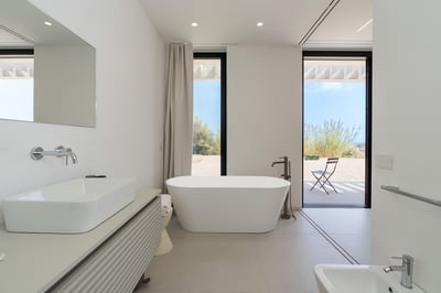 Luxury Villa Photo #50