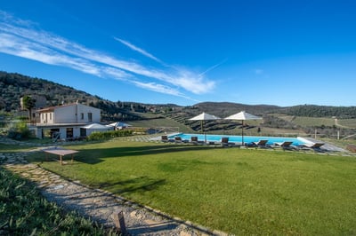Luxury Villa Photo #2