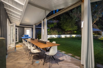 Luxury Villa Photo #4