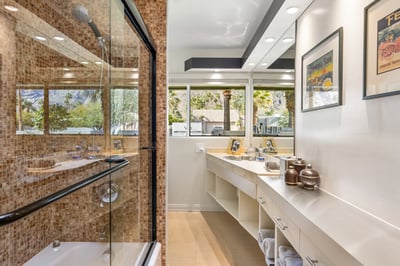 Luxury Villa Photo #33