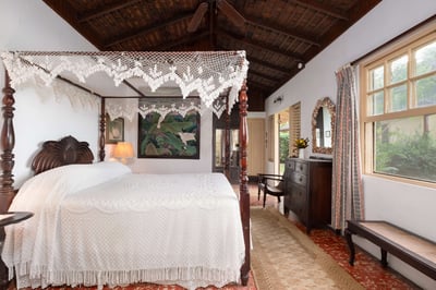 Luxury Villa Photo #24