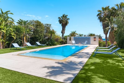 Luxury Villa Photo #4