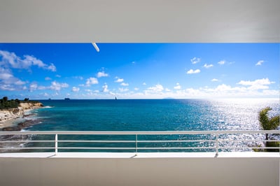 Luxury Villa Photo #20