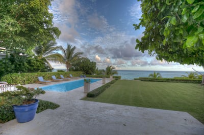 Luxury Villa Photo #4