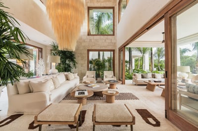 Luxury Villa Photo #32