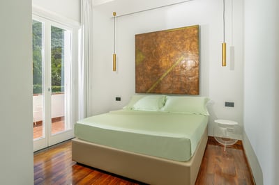 Luxury Villa Photo #23
