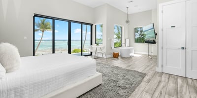 Luxury Villa Photo #20