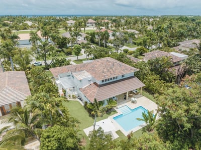 Luxury Villa Photo #2
