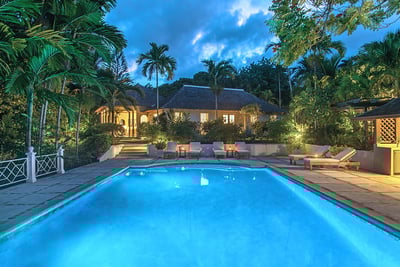 Luxury Villa Photo #4