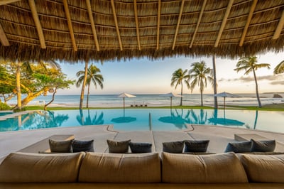 Luxury Villa Photo #17