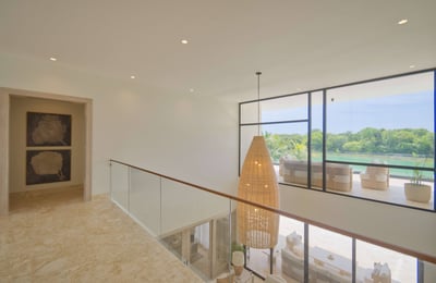 Luxury Villa Photo #19