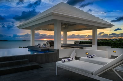 Luxury Villa Photo #22