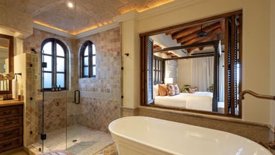 Luxury Villa Photo #33