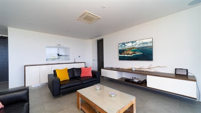 Luxury Villa Photo #23