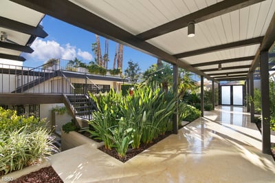 Luxury Villa Photo #12