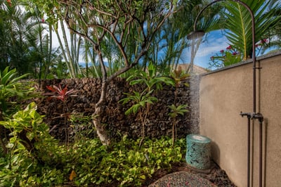 Luxury Villa Photo #26