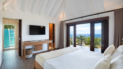 Luxury Villa Photo #35