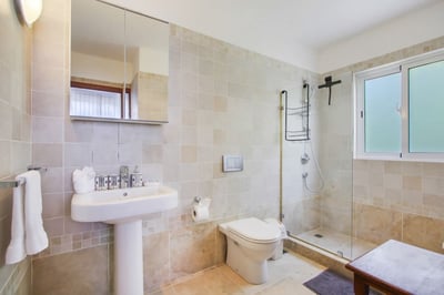 Luxury Villa Photo #34