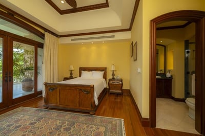 Luxury Villa Photo #52