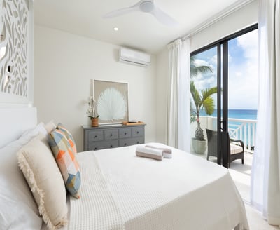 Luxury Villa Photo #26