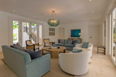 Luxury Villa Photo #18