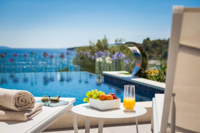 Luxury Villa Photo #9