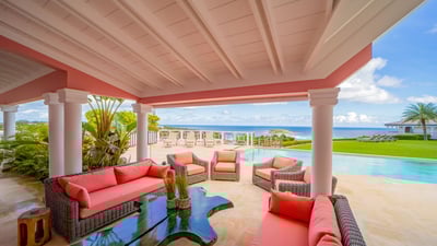 Luxury Villa Photo #16