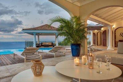Luxury Villa Photo #6
