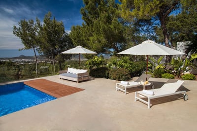 Luxury Villa Photo #5