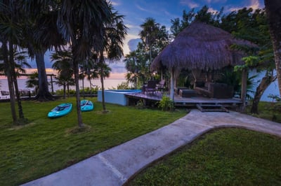 Luxury Villa Photo #41