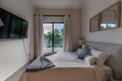 Luxury Villa Photo #30