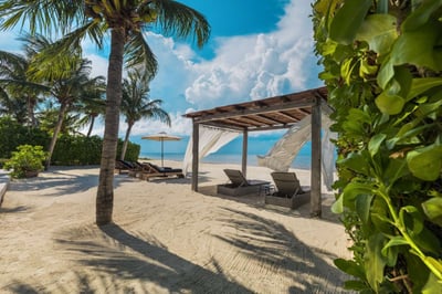 Luxury Villa Photo #37