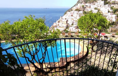 Luxury Villa Photo #9