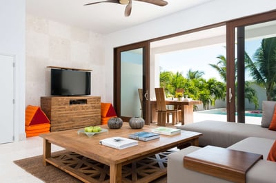 Luxury Villa Photo #11