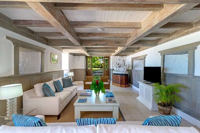 Luxury Villa Photo #19