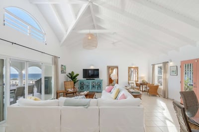 Luxury Villa Photo #12