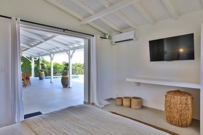 Luxury Villa Photo #24