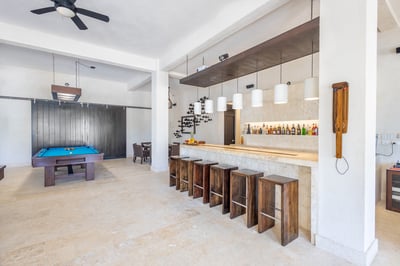 Luxury Villa Photo #37