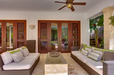 Luxury Villa Photo #12