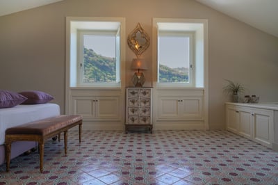 Luxury Villa Photo #12