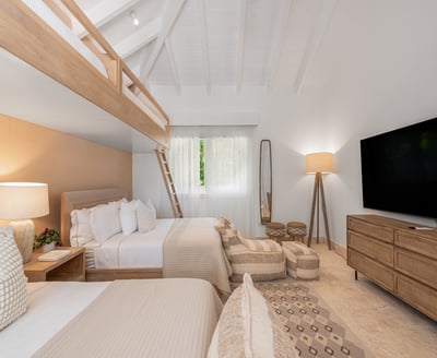 Luxury Villa Photo #31