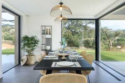 Luxury Villa Photo #14