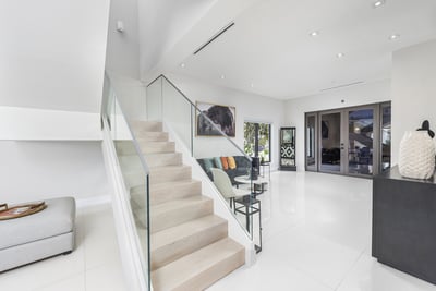 Luxury Villa Photo #30