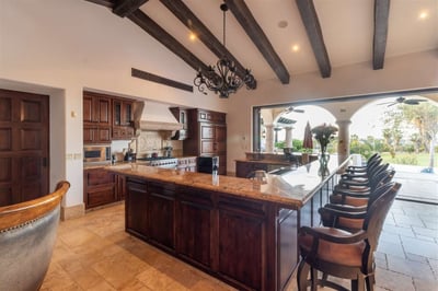 Luxury Villa Photo #20