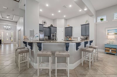 Luxury Villa Photo #16