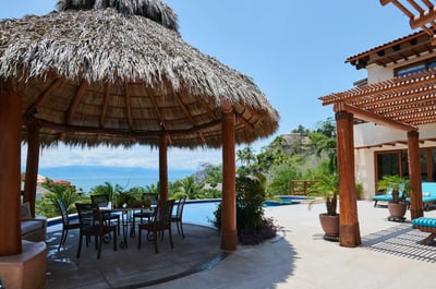 Luxury Villa Photo #2
