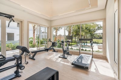 Luxury Villa Photo #40
