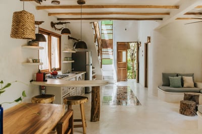 Luxury Villa Photo #4