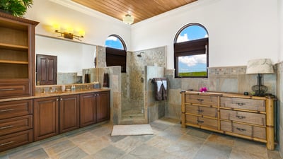 Luxury Villa Photo #44
