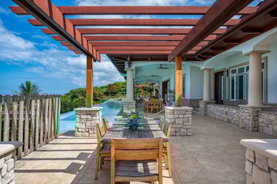 Luxury Villa Photo #25